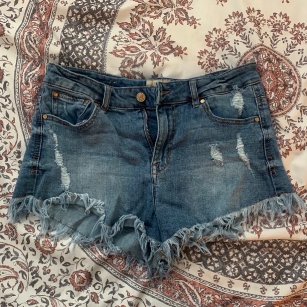 Distressed jean shorts